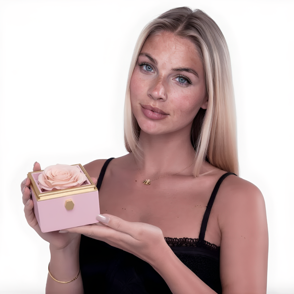 Caja de Rosa Eterna | Rosa Real y Collar Personalizado en Oro 18k